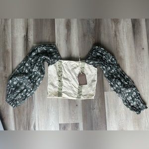 NEW WITH TAGS NEVER WORN floral Anthropologie bubble sleeve long sleeve top